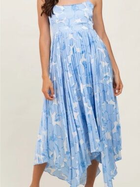 Light Blue Floral Pleated Midi Dress - Women